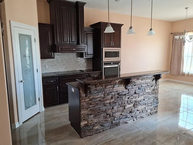 Foto del edificio - 1913 Ridgeway Cir