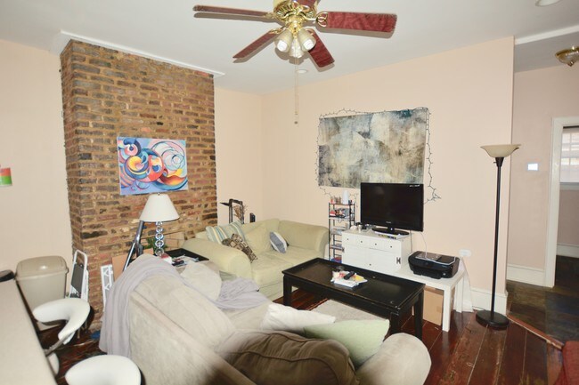 Building Photo - Available for earlier move in!