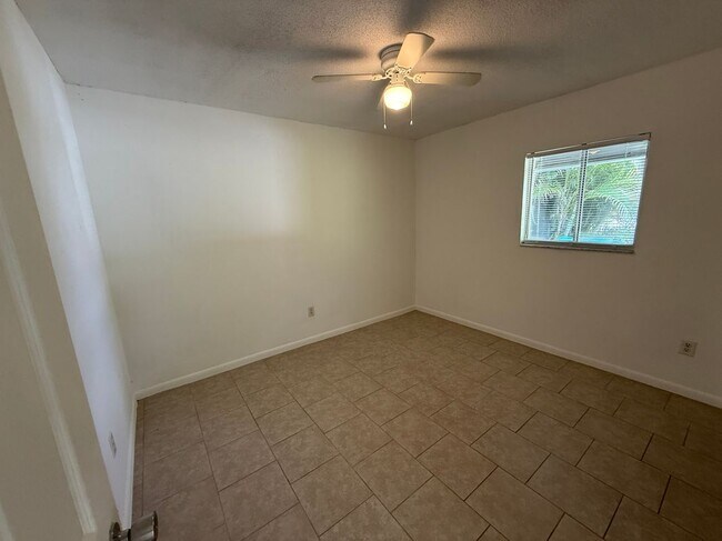 Foto del edificio - 5829 Casablanca Ct