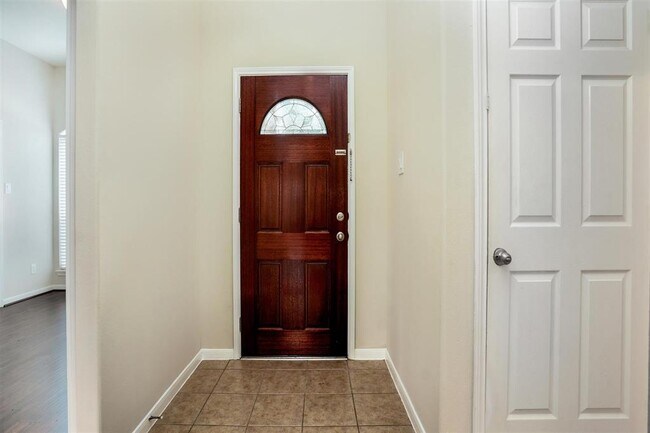 Foto del edificio - 25914 Silver Timbers Ln