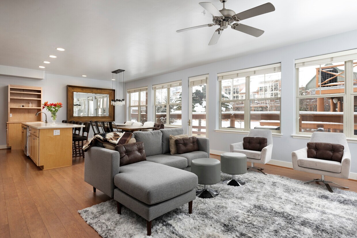 Foto principal - 548 Evans Ct