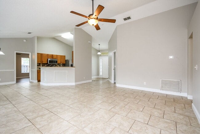 Foto del edificio - 1151 Railside Way