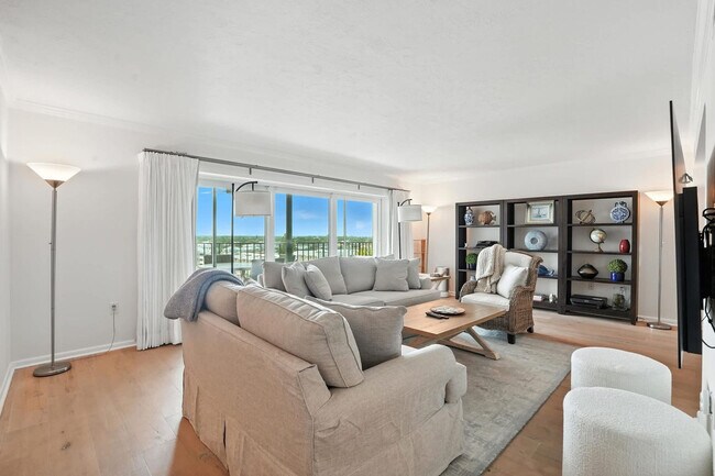 Foto del edificio - 3951 Gulf Shore Blvd N