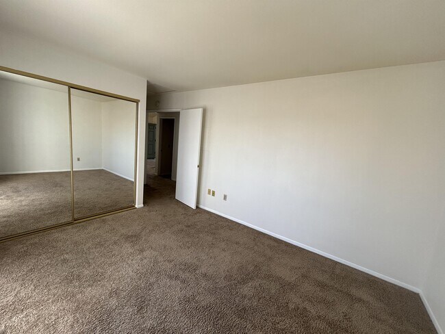 Foto del edificio - 4576 Hawley Blvd