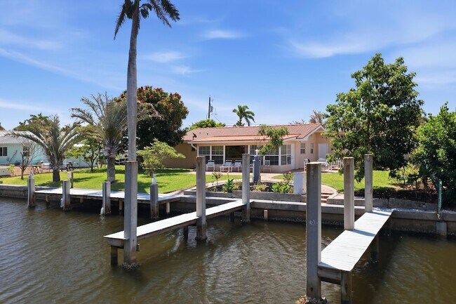 Foto del edificio - 8455 SE Palm St