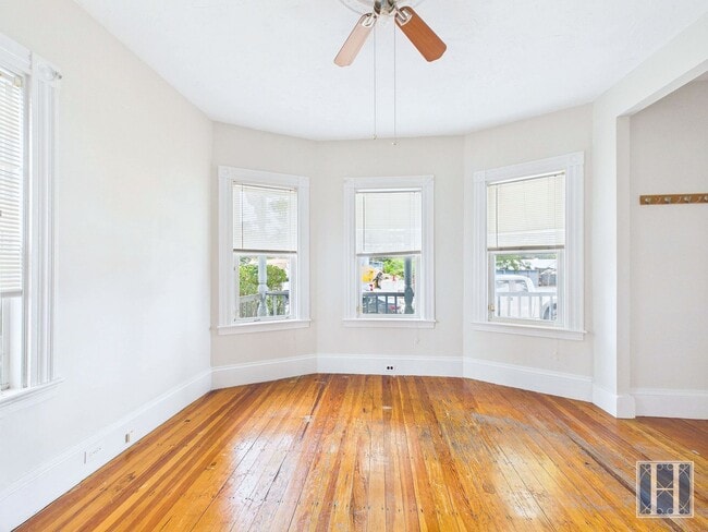 Photo - 16 Norwood St Apartment