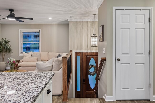 Building Photo - 112 Magnolia Cir