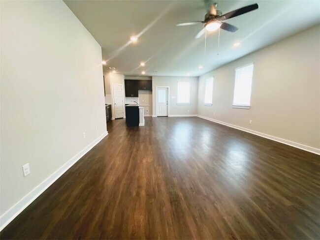 Building Photo - 111 Dedina Dr