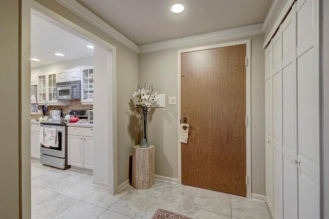 Foto del edificio - 49 Briar Hollow Ln