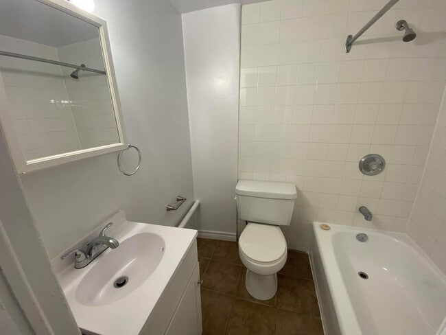 Photo de l'intérieur - 425 Elgin