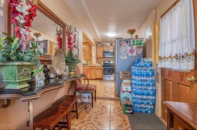 Foto del edificio - 1532 W Delaware St