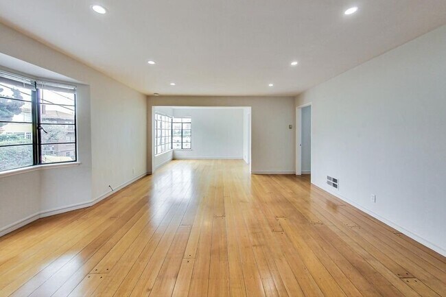Foto del edificio - 612A Brooklyn Avenue-