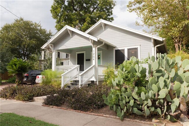 Building Photo - 1204 Garden St
