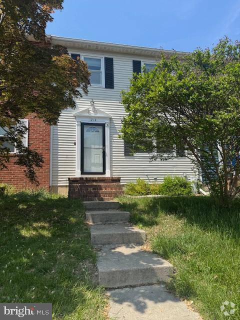 Building Photo - 1212 Holmespun Dr