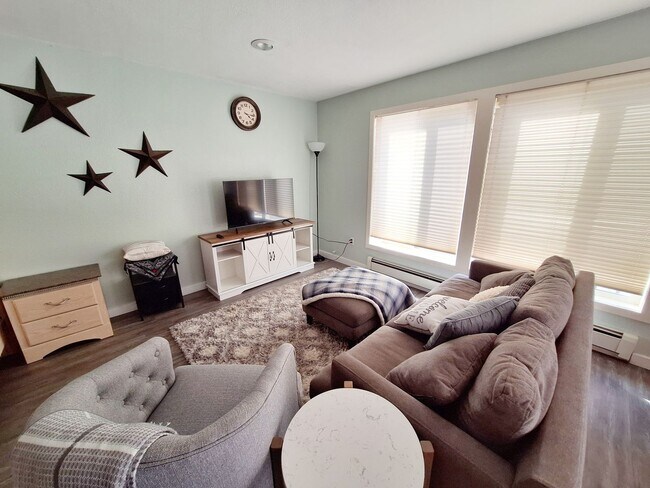 Foto del edificio - Updated modern studio apartment