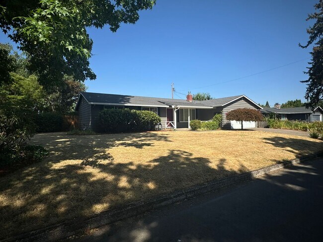 Foto del edificio - Great 4-Bedroom, 1.5-Bath Home In The Rive...