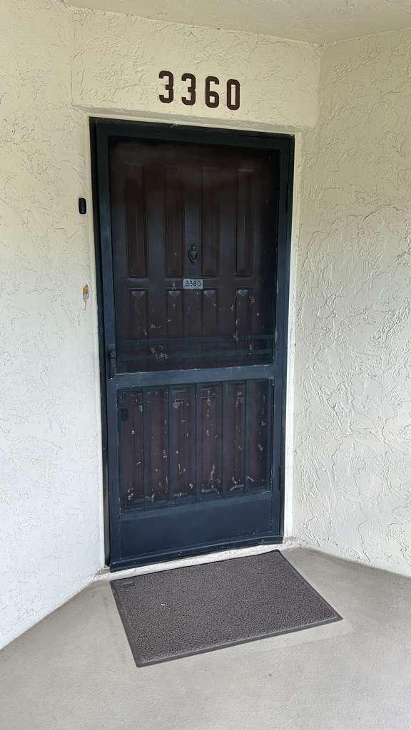 Building Photo - 3360 Lucerne Park Dr