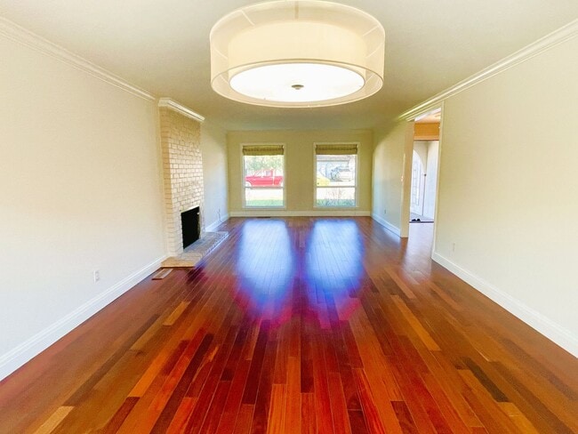 Foto del edificio - 58 Stanford Ct