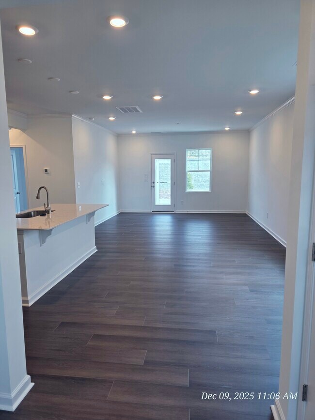 Foto del edificio - 184 N Finley Landing Pky