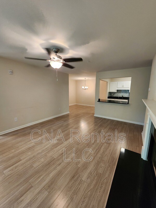 Building Photo - 807 Country Park Dr