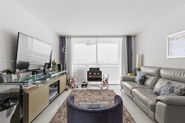 Foto del edificio - 1775 Washington Ave