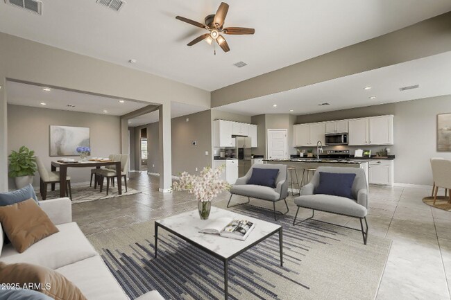 Foto del edificio - 44587 W Palo Amarillo Rd