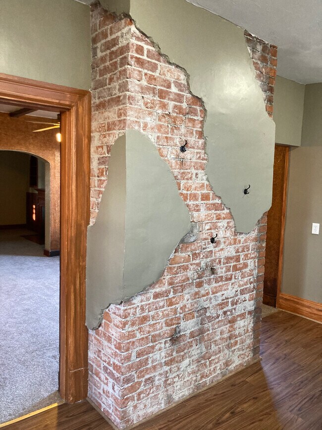 Photo - 406 Wabana St House