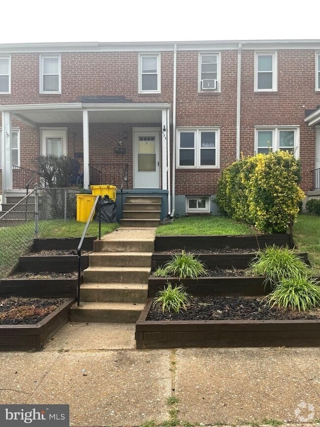 Building Photo - 408 Rogers Ave