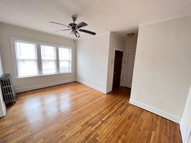 Foto del edificio - 3207 W Cortland St