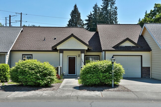 Building Photo - Lovely Maple Ridge Home In 55 Plus Community!