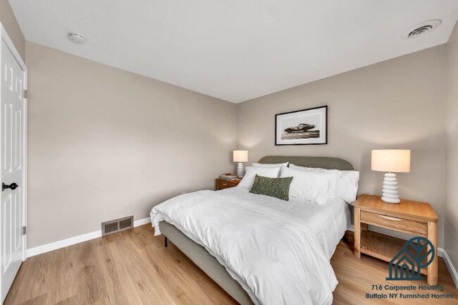Foto del edificio - 2660 Elmwood Ave