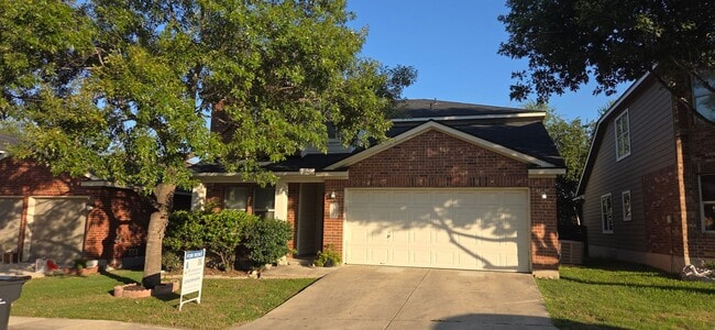 Photo - Northeast San Antonio 5-Bedroom off Judson... House