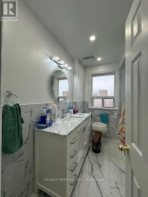 Photo du bâtiment - 55 Overbrook Pl