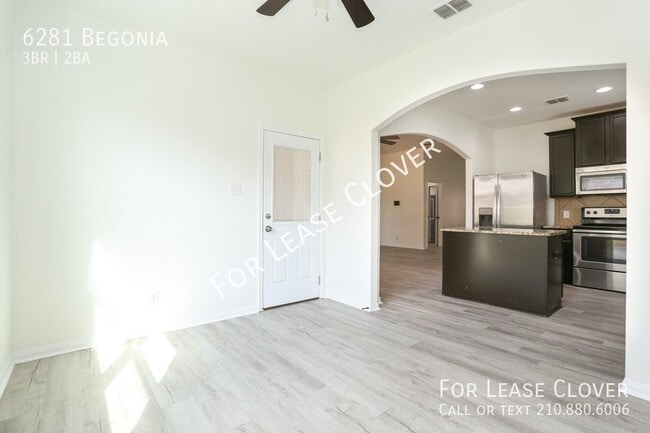 Building Photo - 6281 Begonia-
