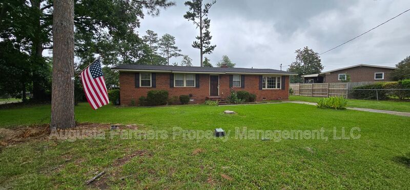Primary Photo - 230 Pinehurst Dr