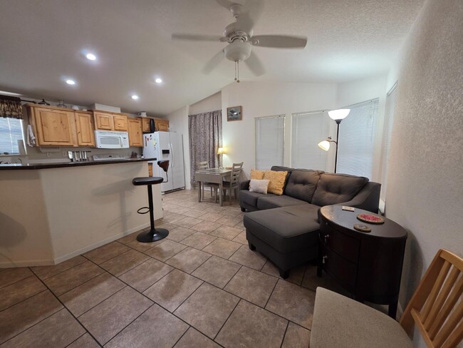 Foto del edificio - 5707 E 32nd St