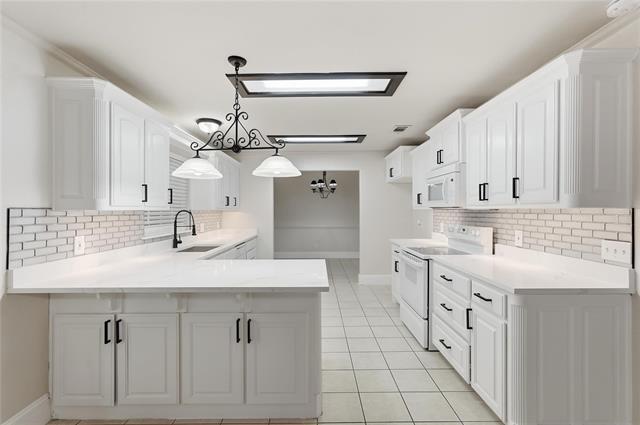 Foto del edificio - 2901 Branch Oaks Dr