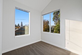 Interior Photo - Steeple Townhomes