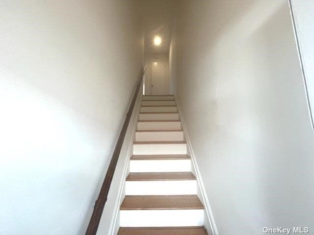 Foto del edificio - 165 Manorhaven Blvd