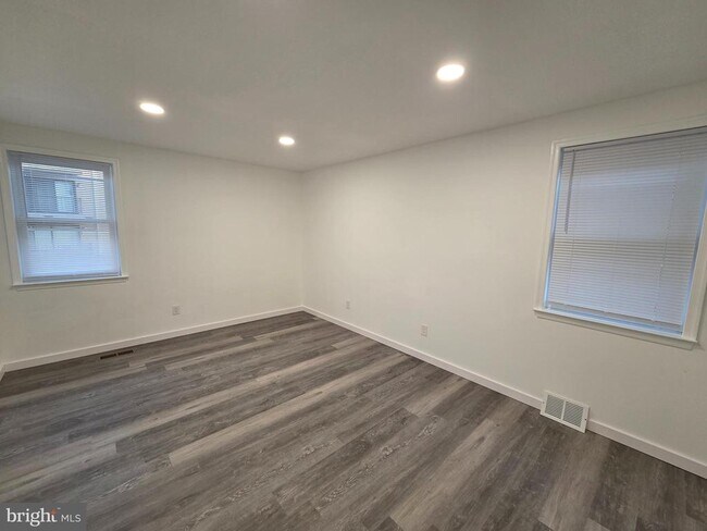 Foto del edificio - 8947 Alton St