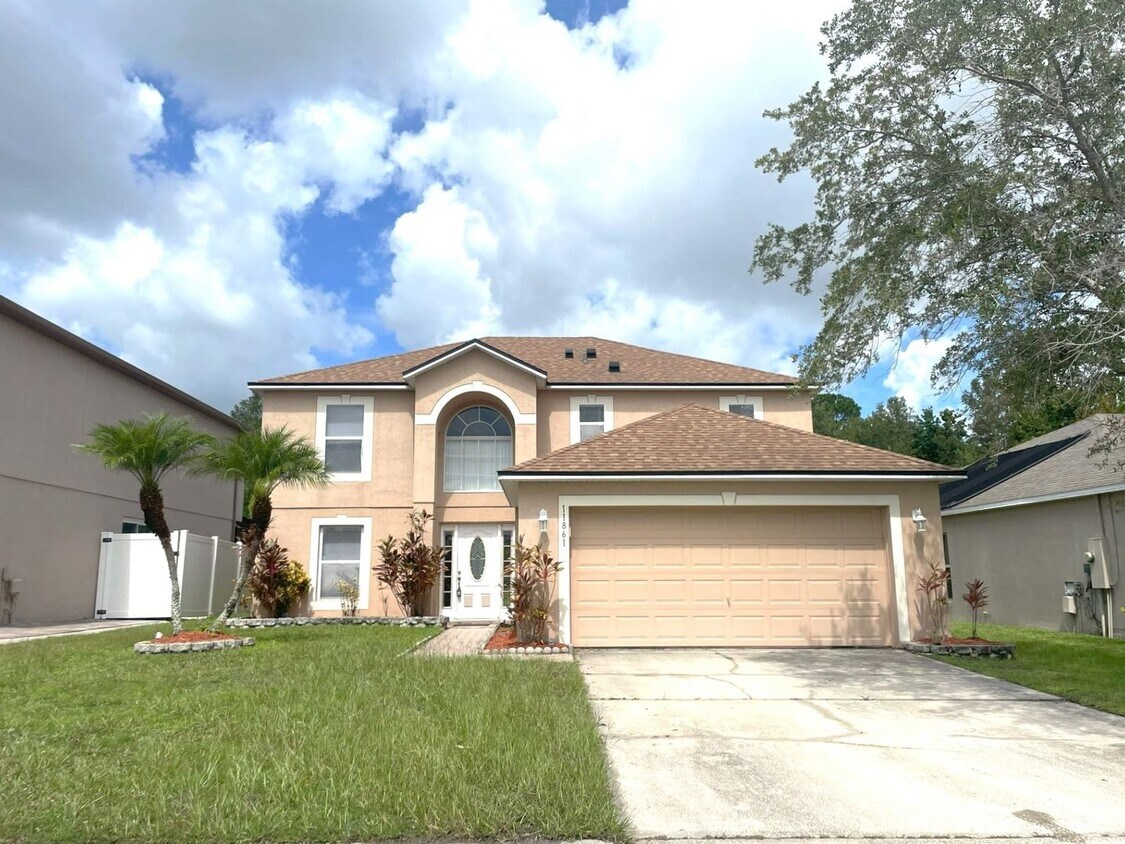 Primary Photo - Beautiful 2-Story 3/2.5 - with 2 Bonus Roo...