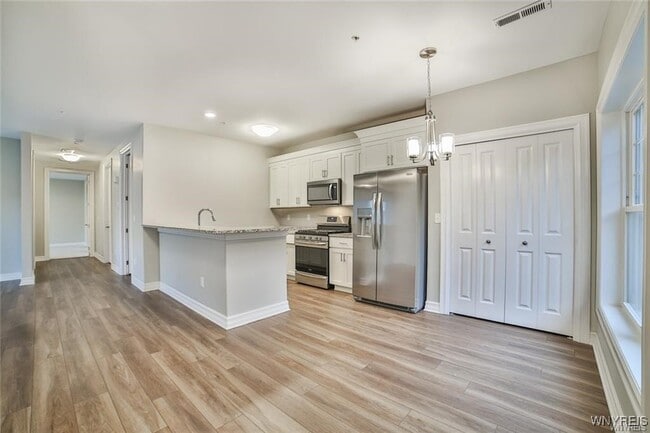 Foto del edificio - 275 Northill Dr