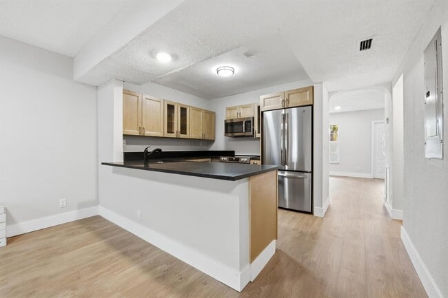 Building Photo - 7318 NW 75th St
