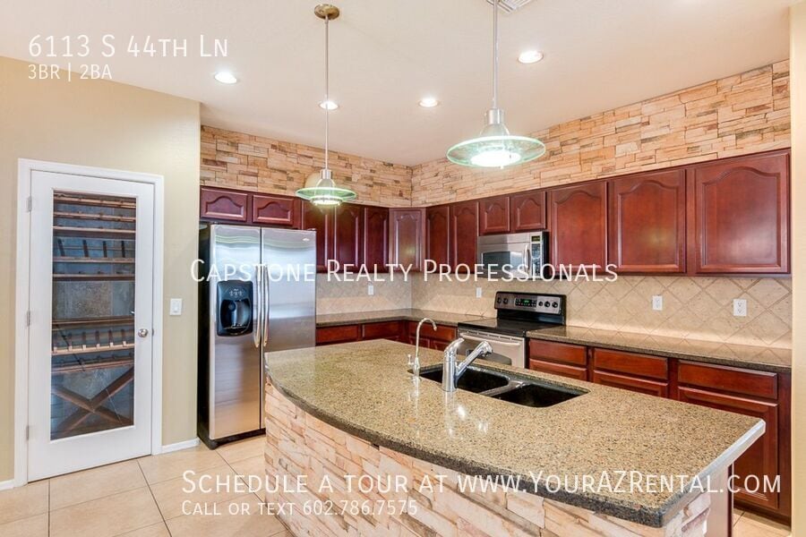 Photo - 6113 S 44th Ln-