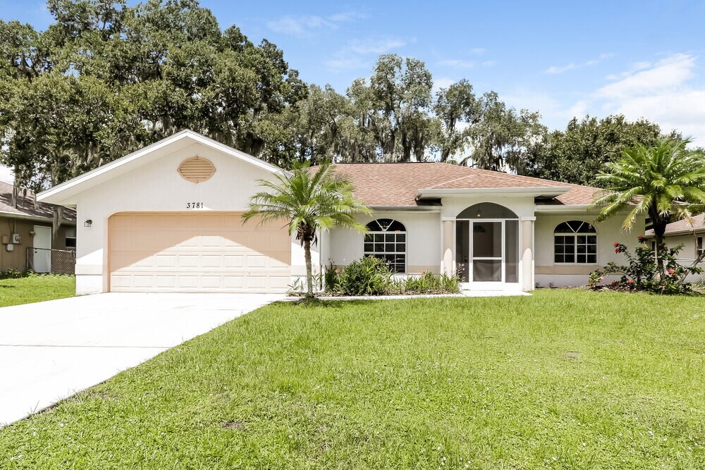Foto principal - 3781 Beeber St