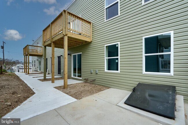 Foto del edificio - 3860 Falls Rd