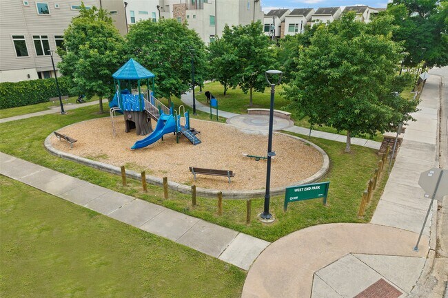 Foto del edificio - 4413 Eli St