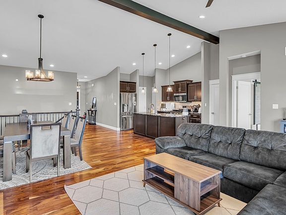 Building Photo - 6315 Rockaway Dr
