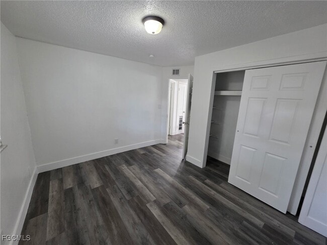 Building Photo - 2708 Broadway