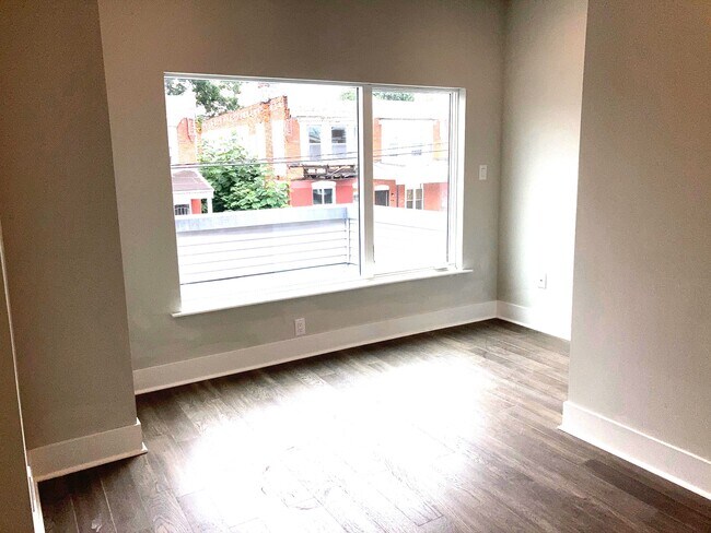 Foto del edificio - 5432 Pine St